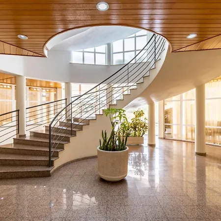 Spaceful In Apartment Albufeira